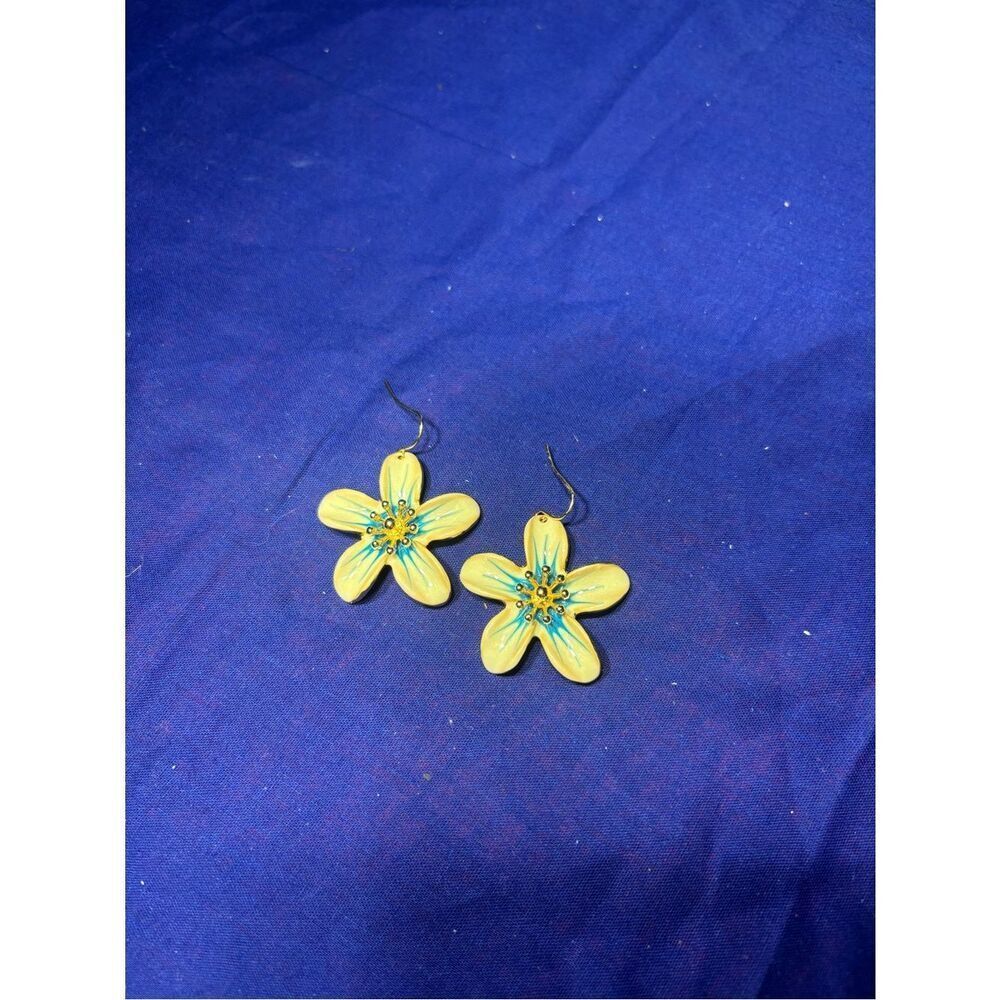 New Betsey Johnson Blue Flower Drop Earrings